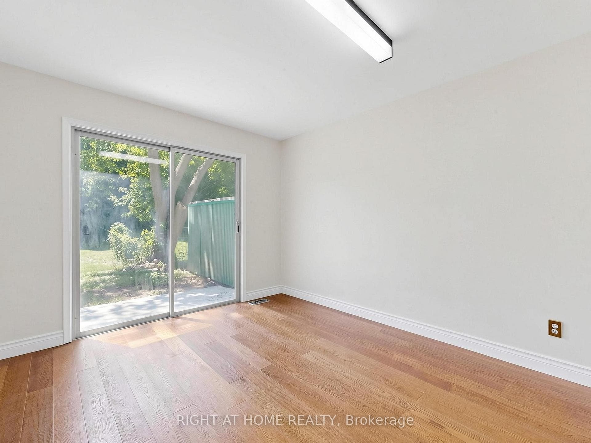 65 Darlingside Drive photo 23