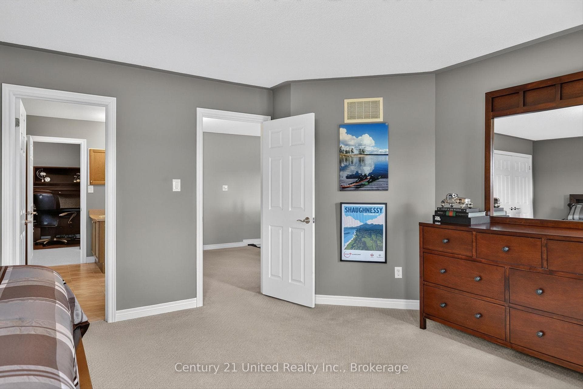 1184 Scollard Drive photo 37