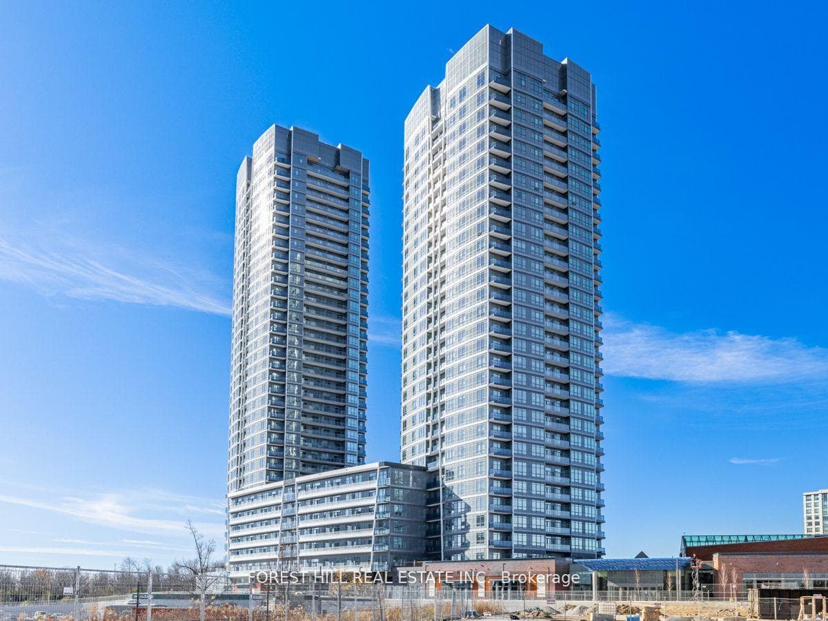 30 Upper Mall Way Unit 1402A photo 2