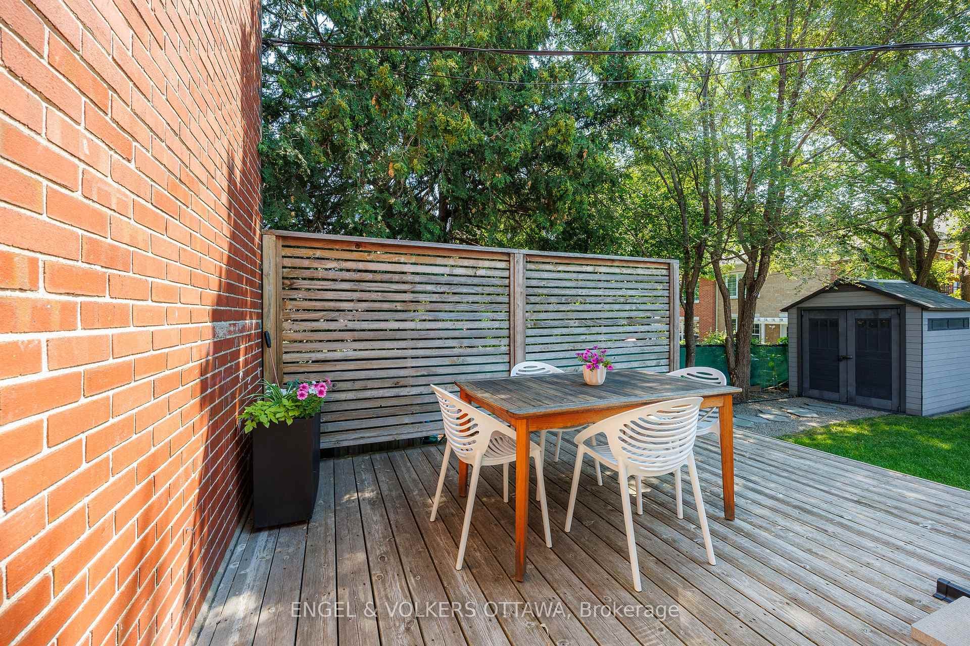 174 Hickory Street photo 45