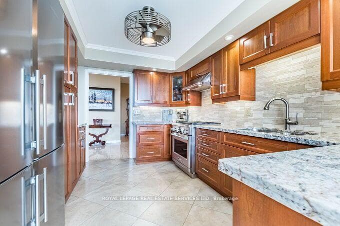 1 Aberfoyle Crescent Unit SPH2 photo 27