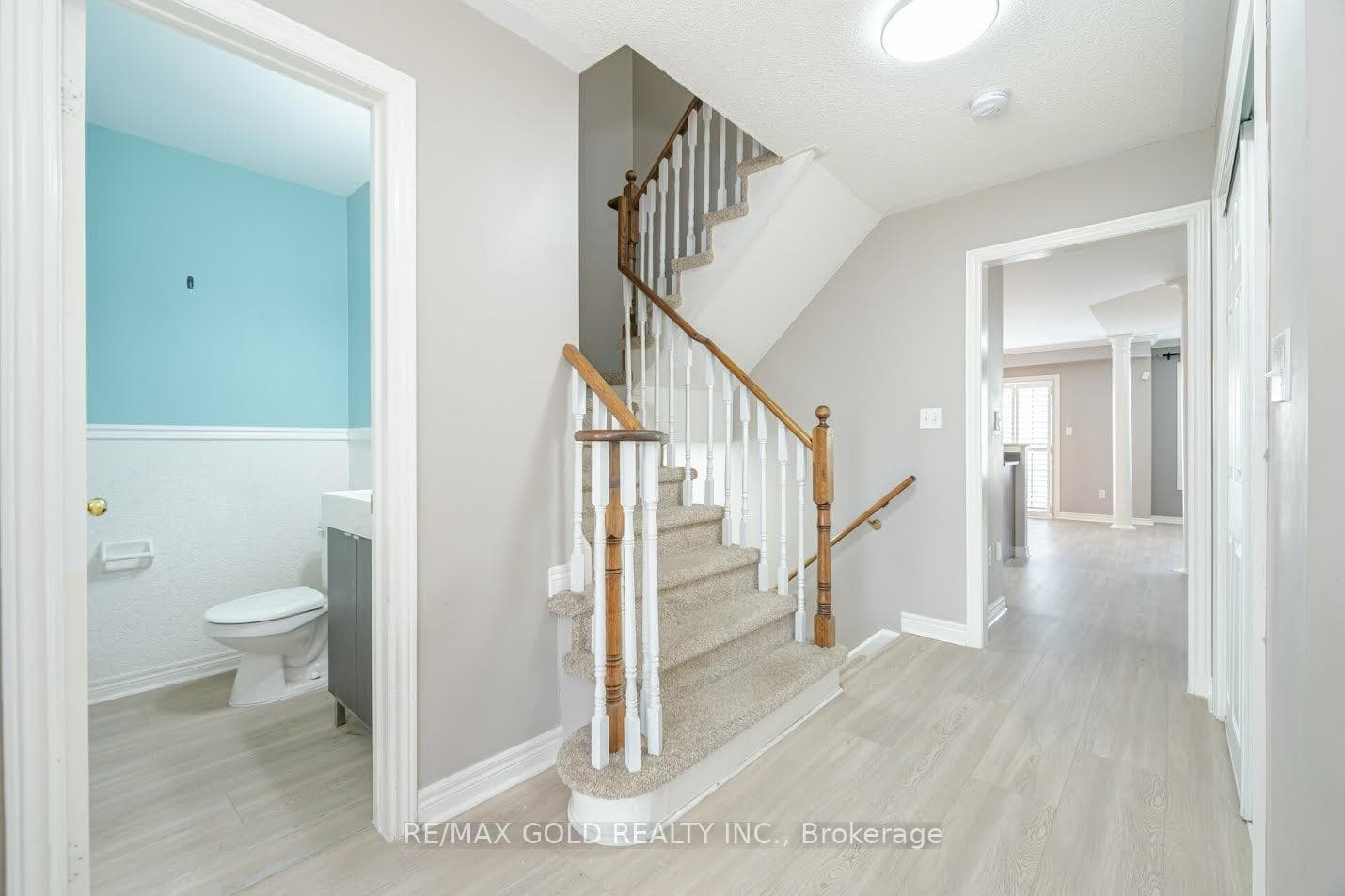 1063 Zimmerman Crescent photo 19