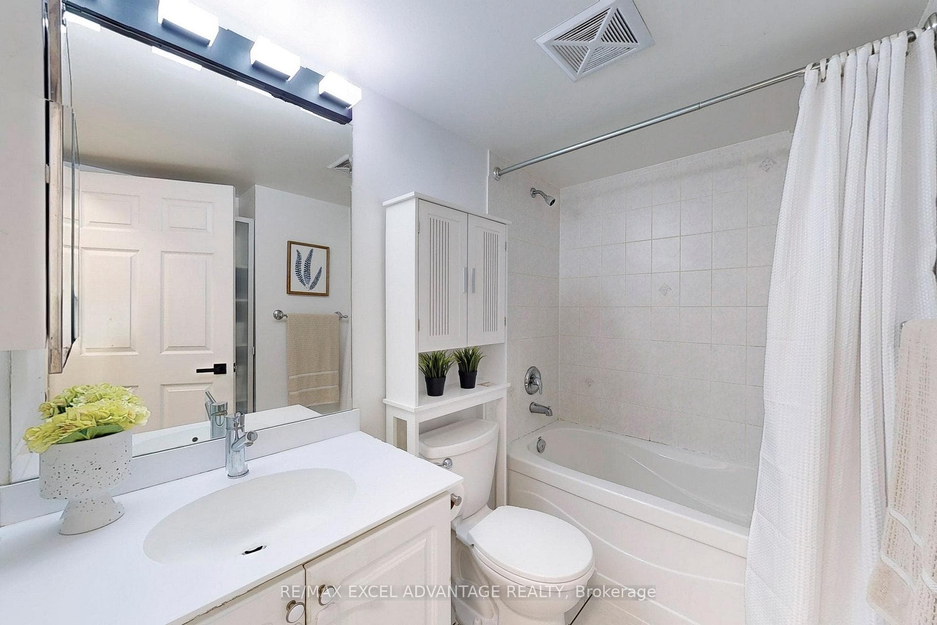 18 Spring Garden Avenue Unit 2203 photo 16