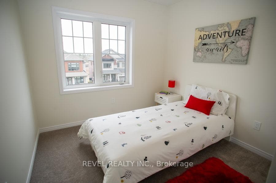 6 Bee Crescent photo 21