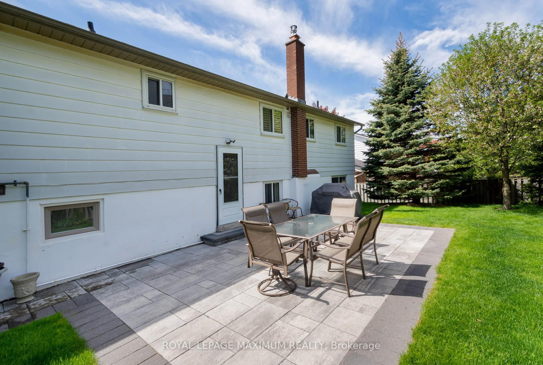 26 Hamilton Hall Drive photo 31