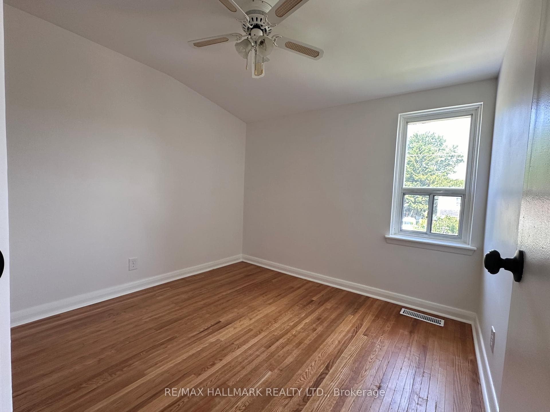 6 Woodfern Drive photo 19