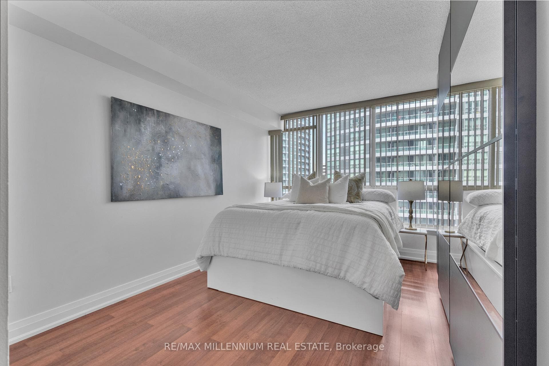 55 Elm Drive Unit 1211 photo 26