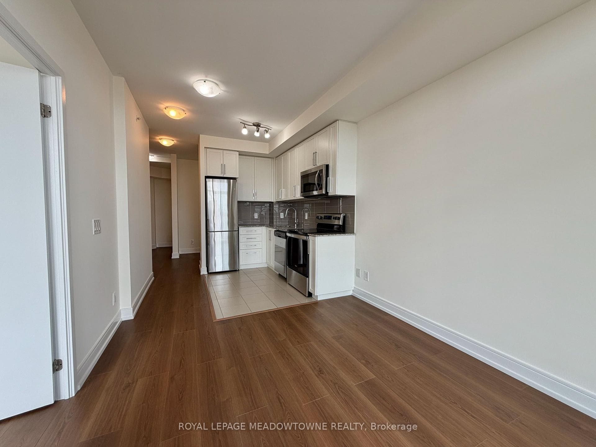 840 Queens Plate Drive Unit #1601 photo 2