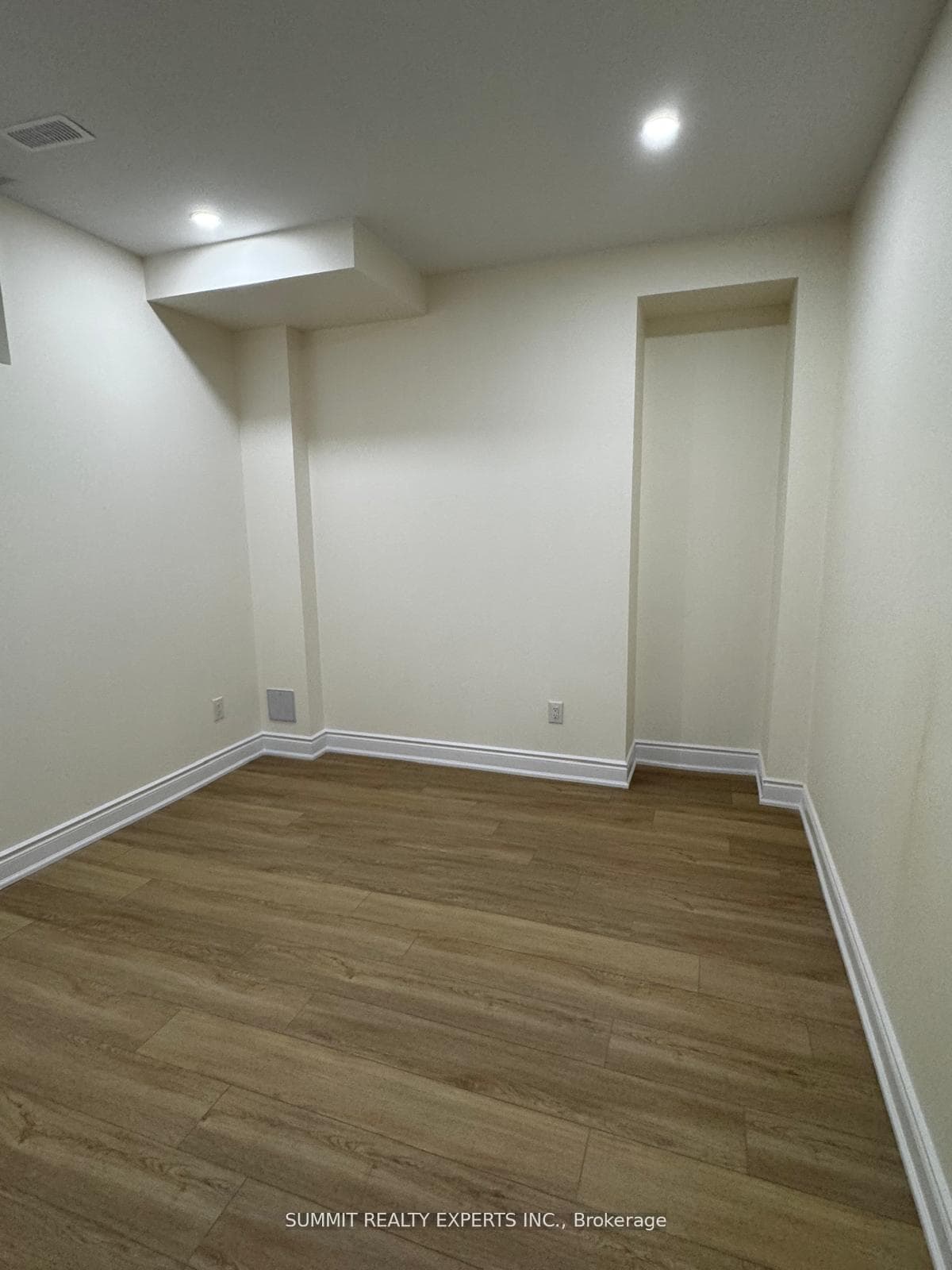 27 James Walker Avenue Unit Basement photo 3