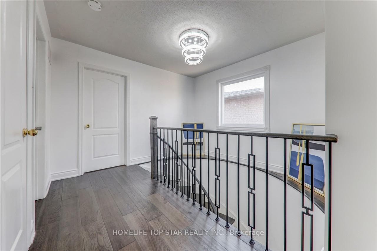 121 Casabel Drive photo 12