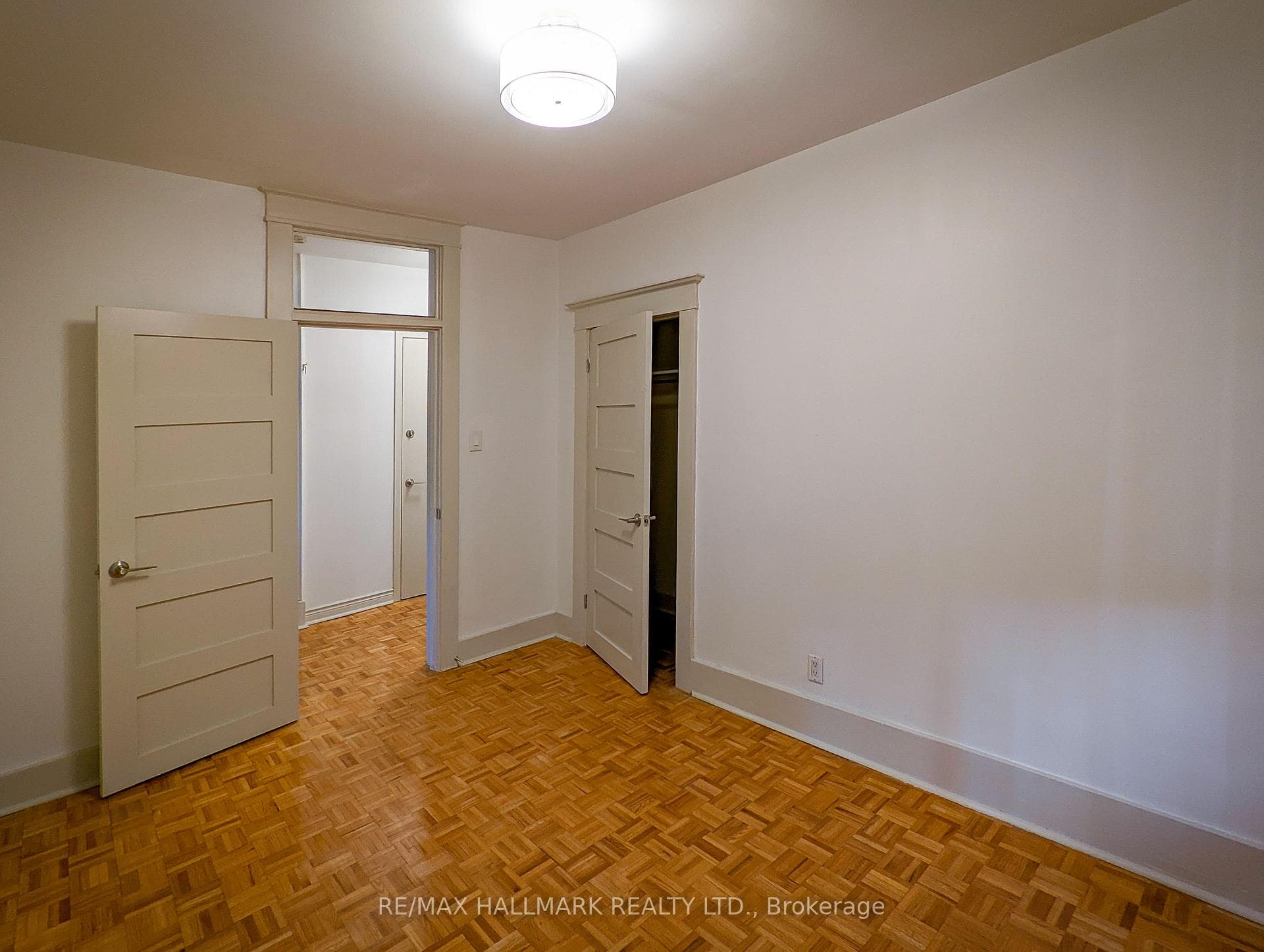 371 St Clarens Avenue Unit 2nd Floor photo 6