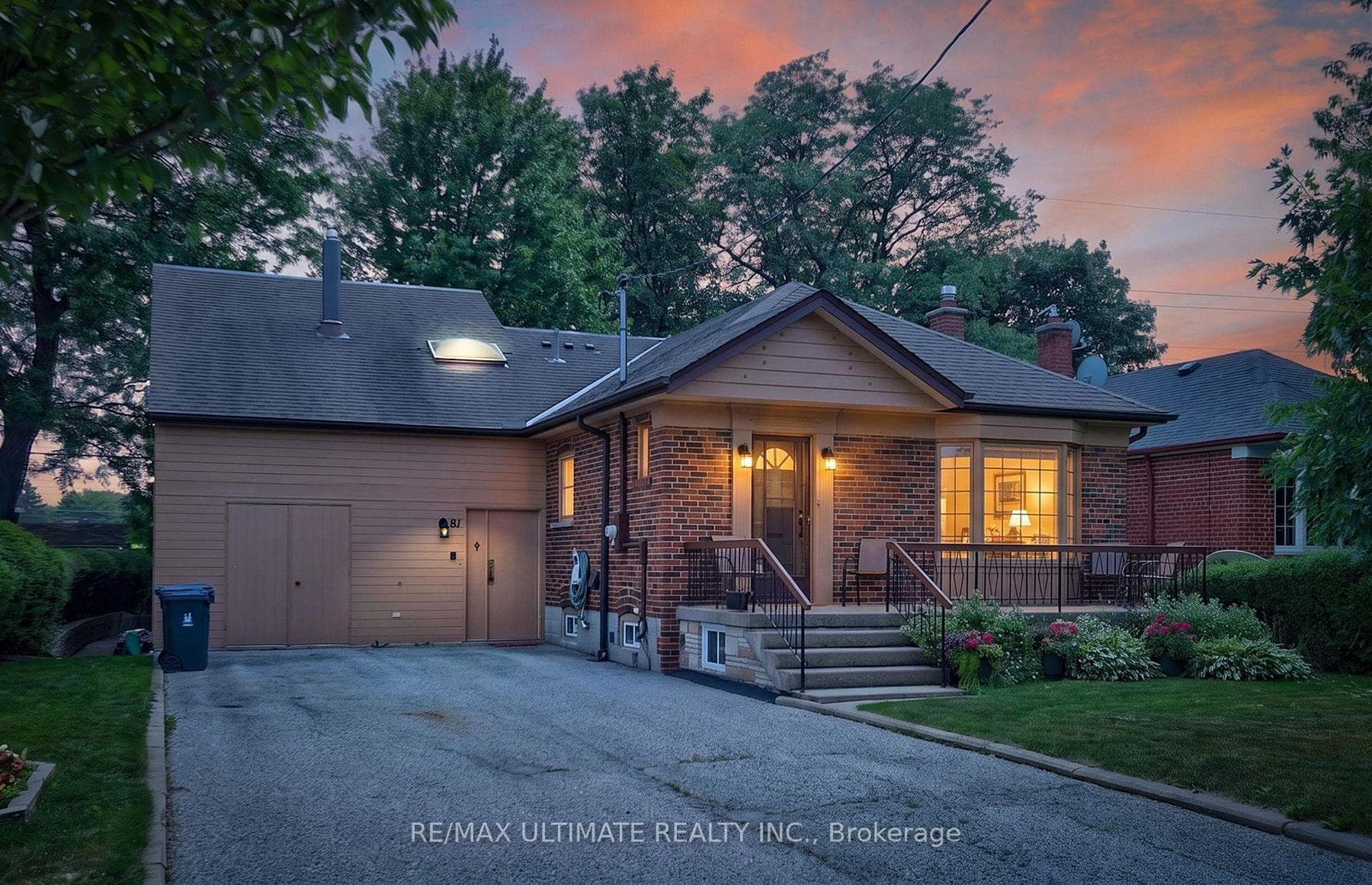 81 Flora Drive photo 2