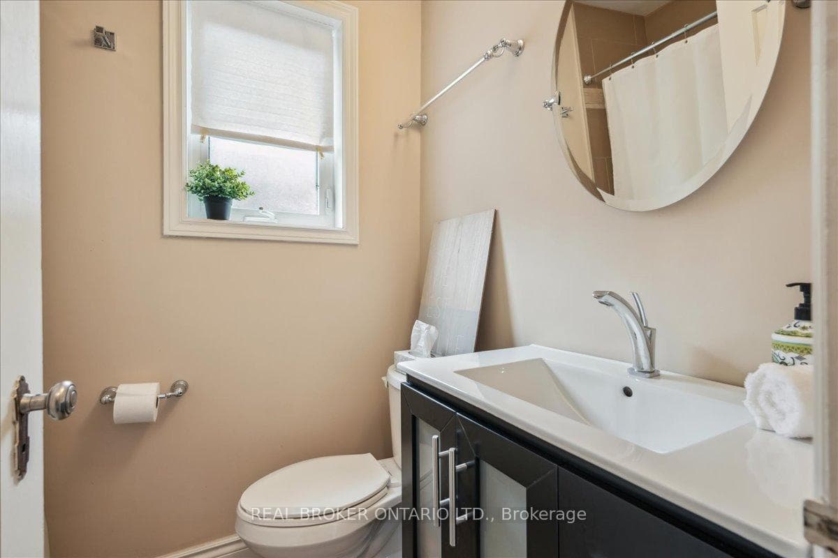 12 Parkview Heights photo 15