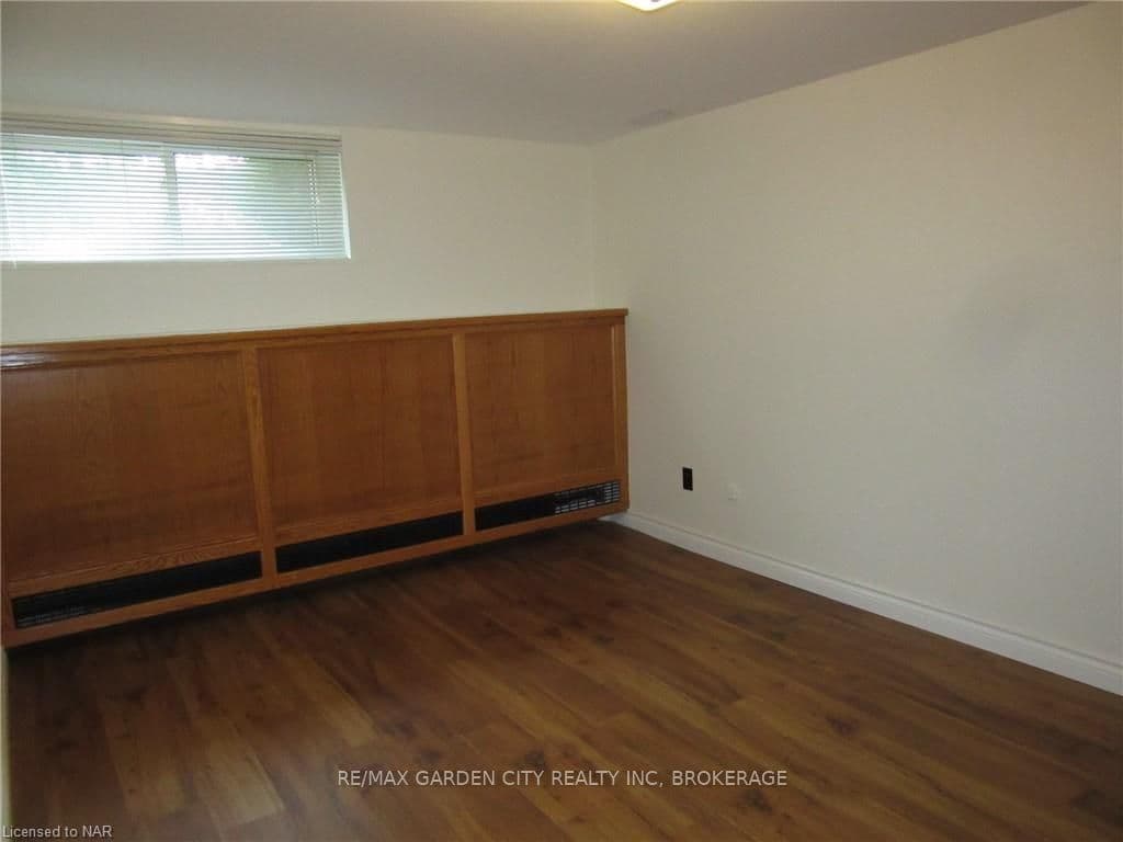 8875 SCHISLER Road photo 17