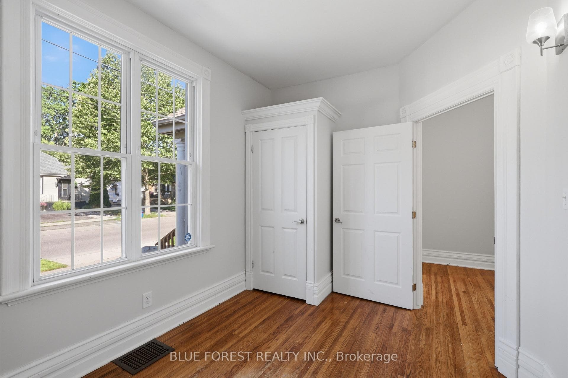 764 Curry Street photo 20