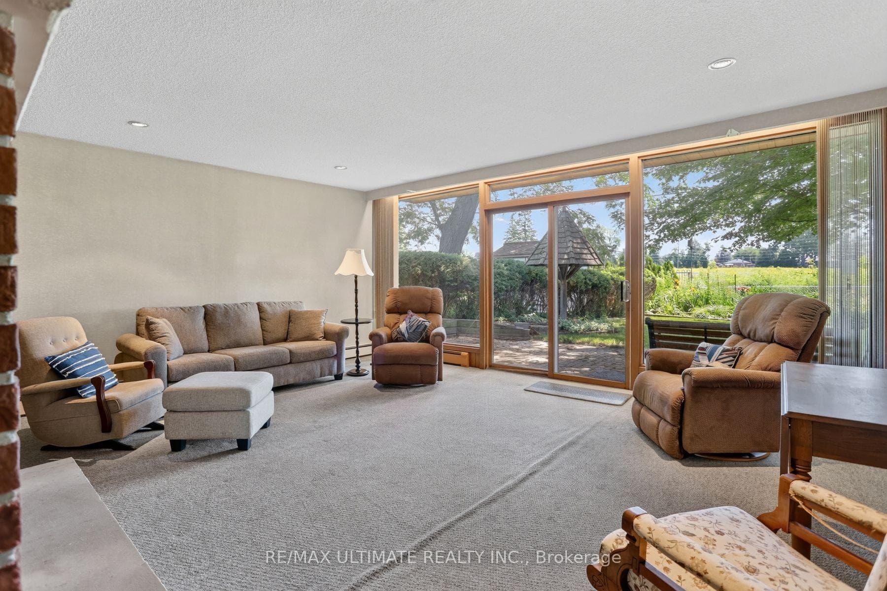 81 Flora Drive photo 22