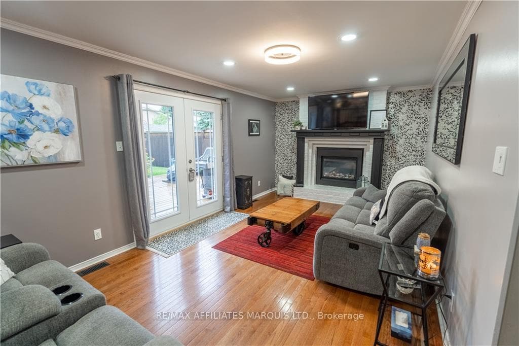 1313 STORMONT Drive photo 7