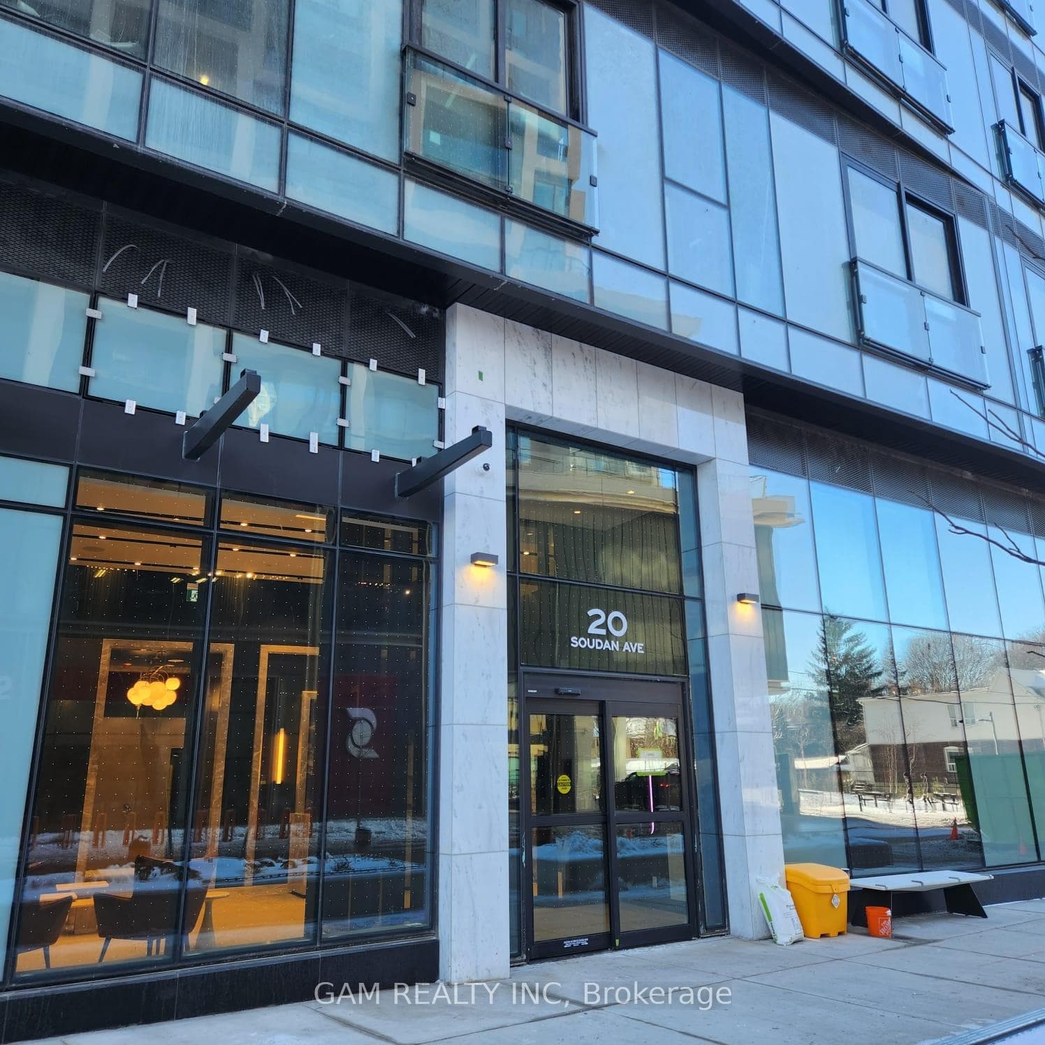 20 Soudan Avenue Unit 1011 photo 1