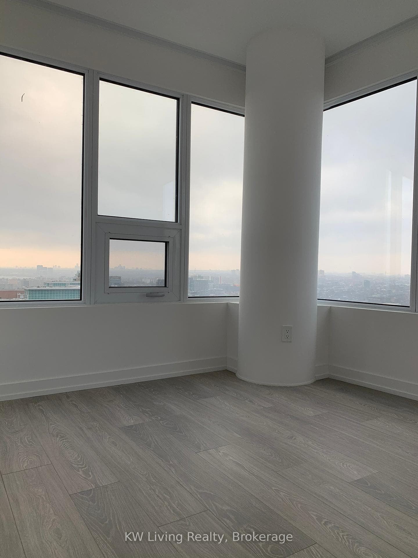19 Western Battery Road Unit 3517 photo 11