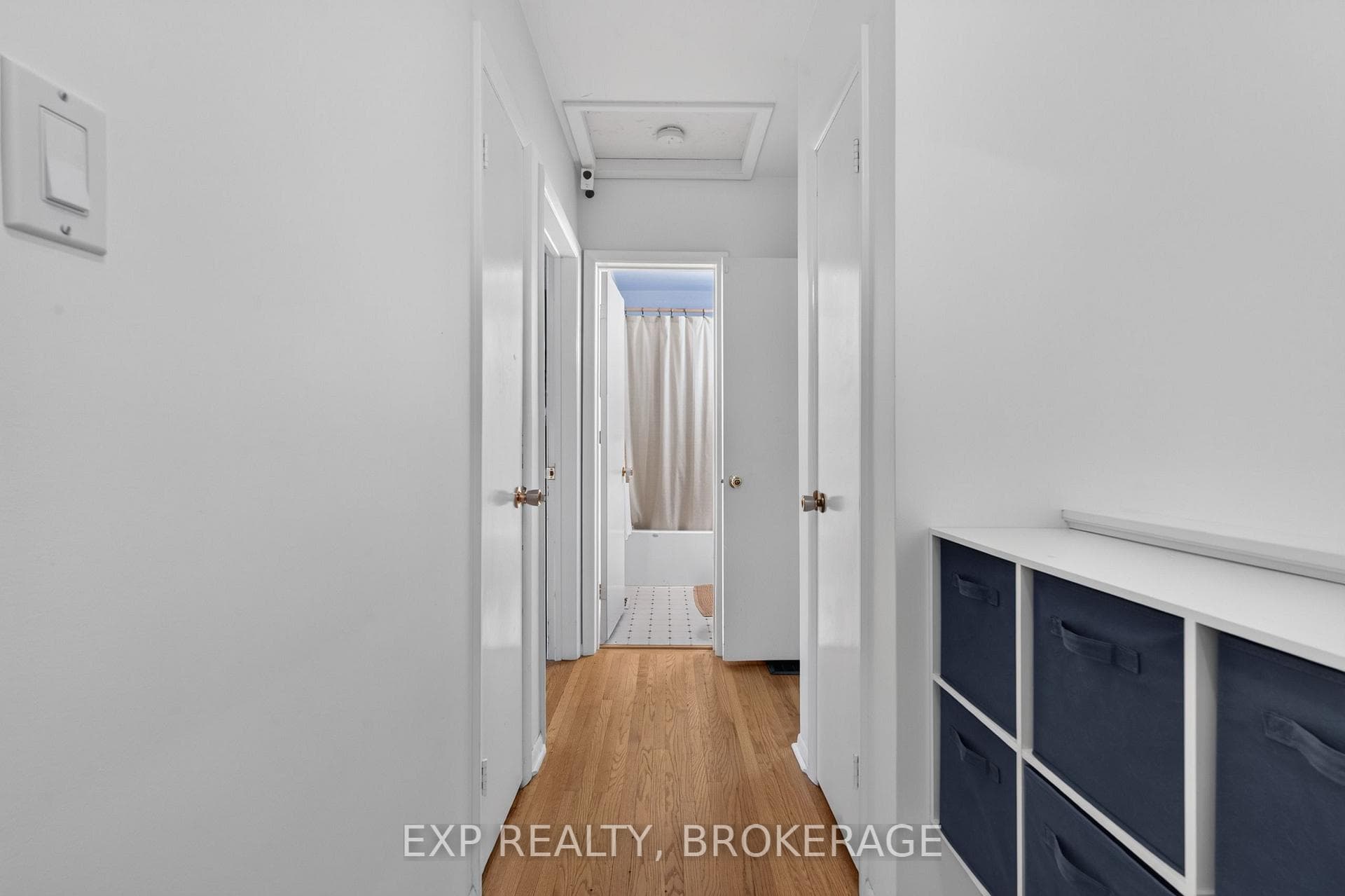 11 PEMBER Place photo 14
