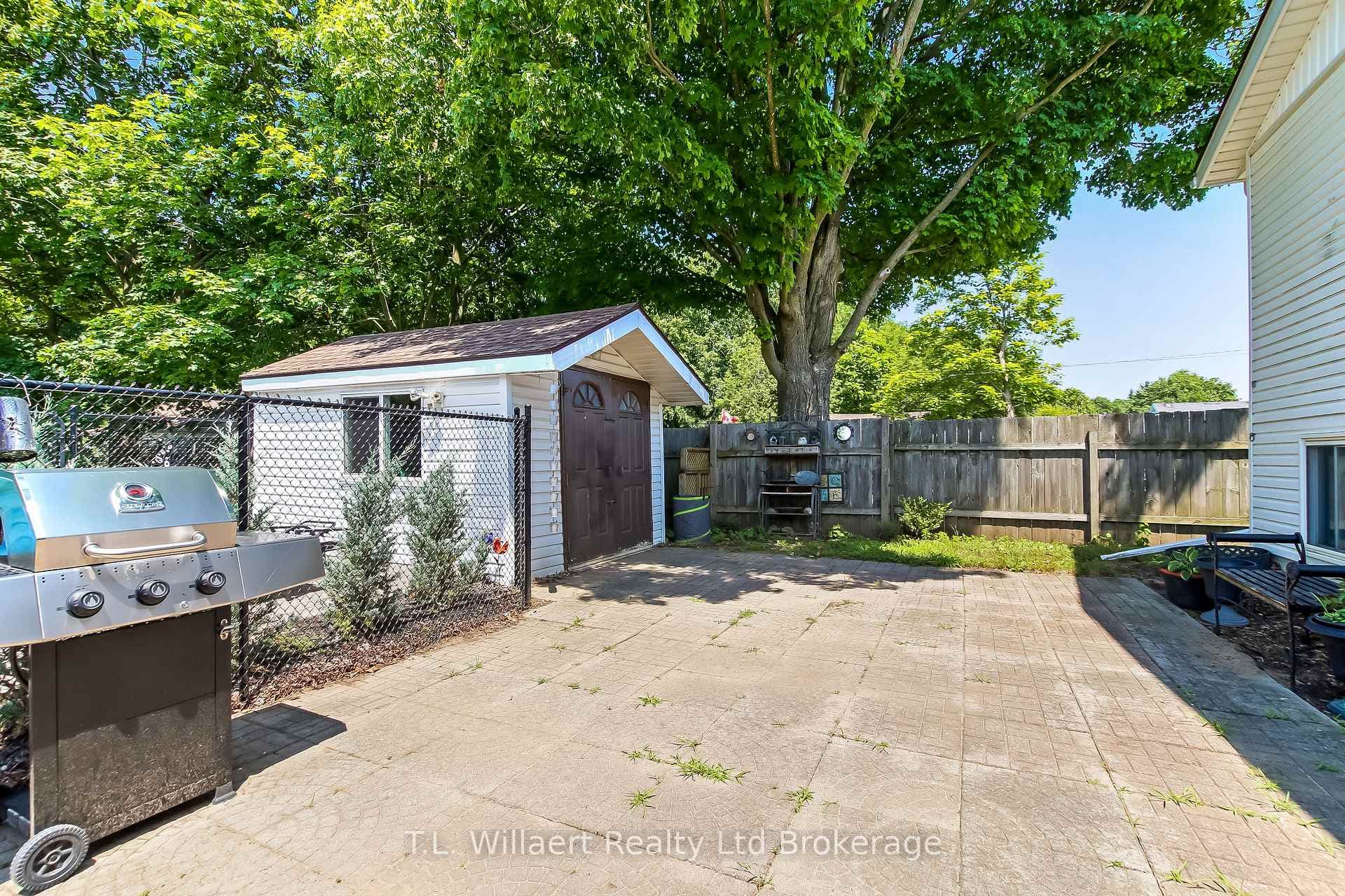 17 Potters Road photo 27