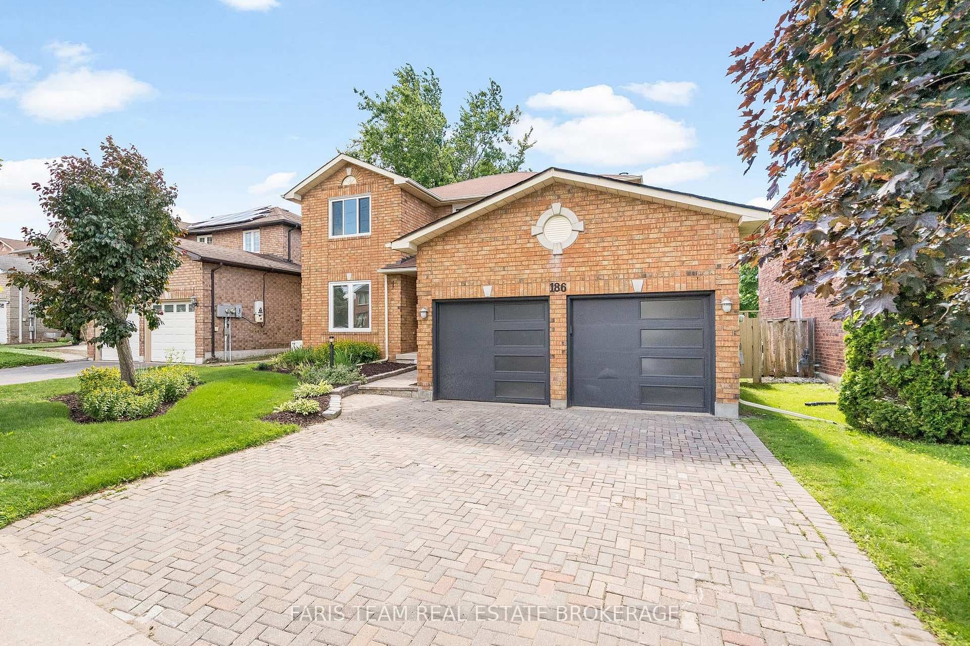 186 Ferndale Drive photo 3