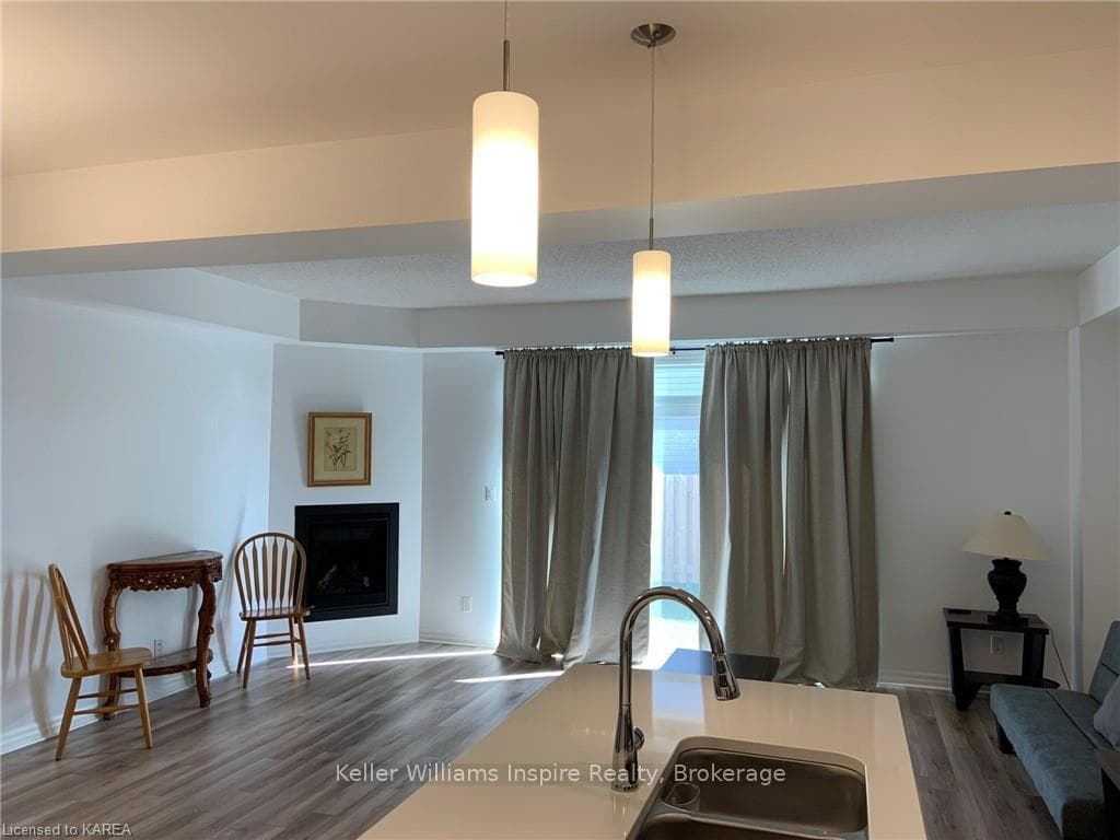 873 STONEWALK Drive photo 2