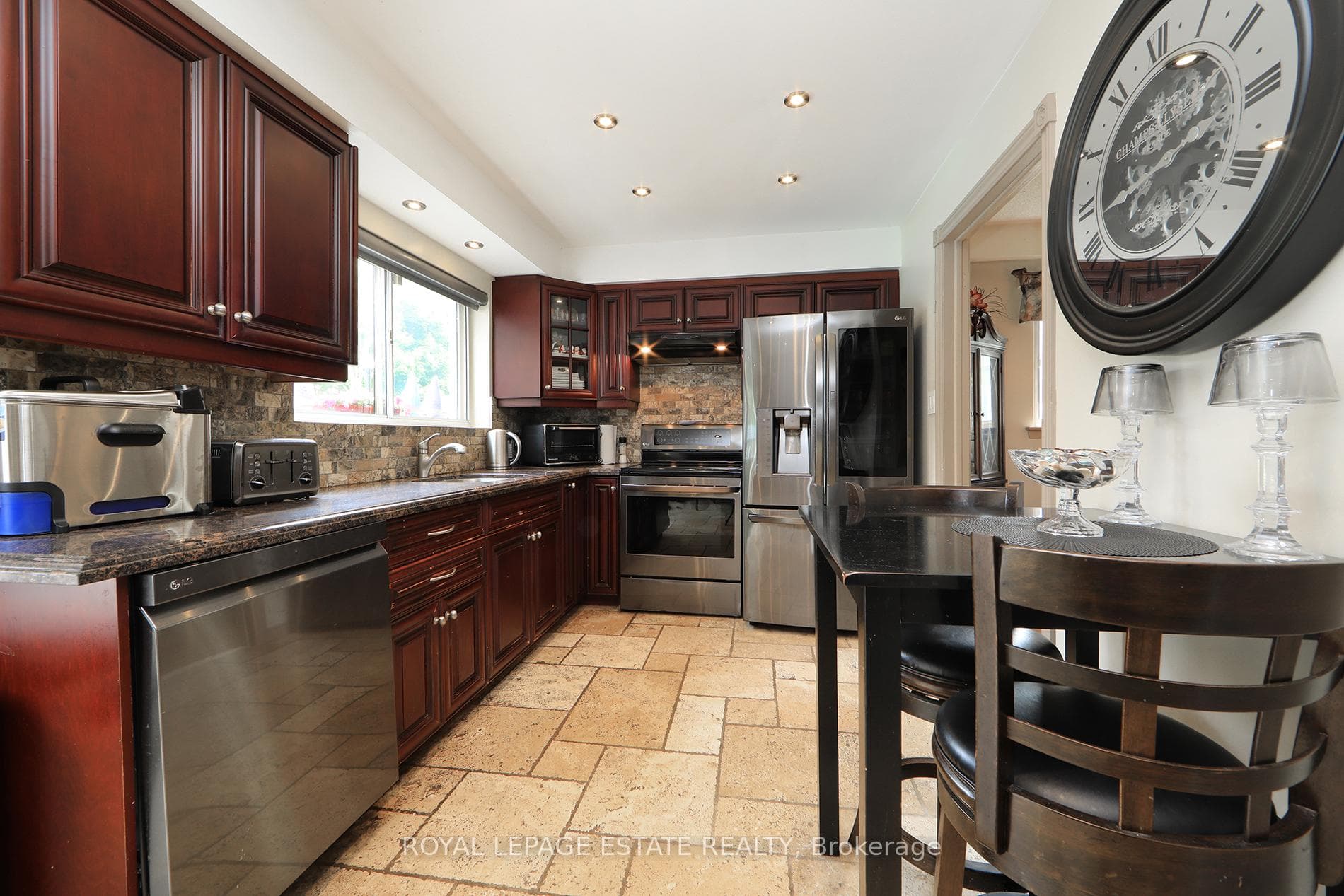 19 Deekshill Drive photo 14