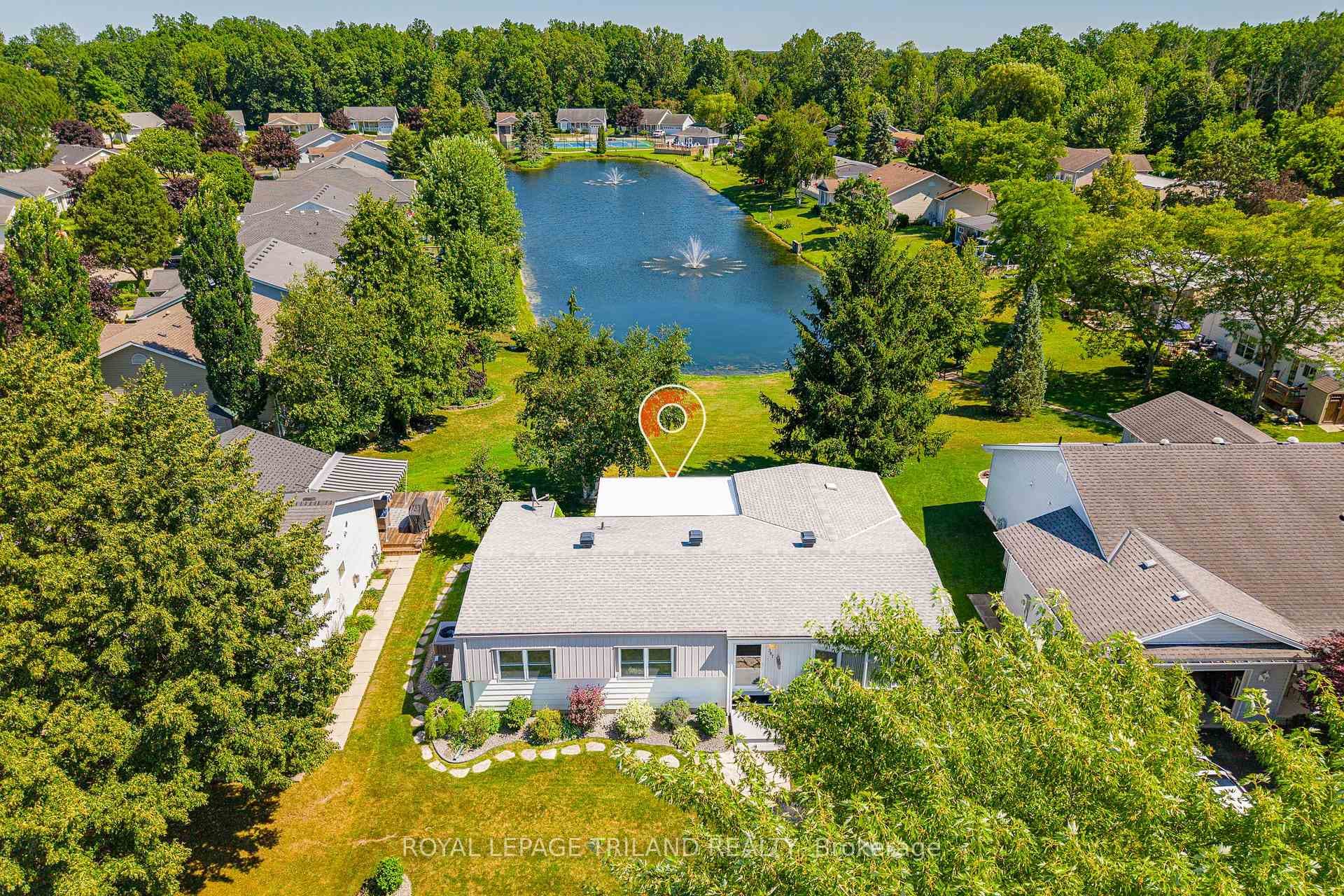 Top 10 Location in The Cove, GB's 55+ Paradise!
