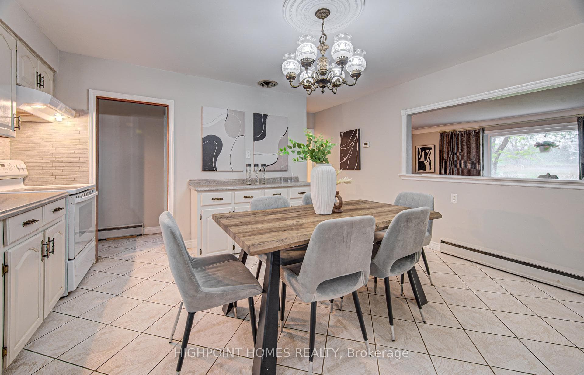 5438 Trafalgar Road photo 20