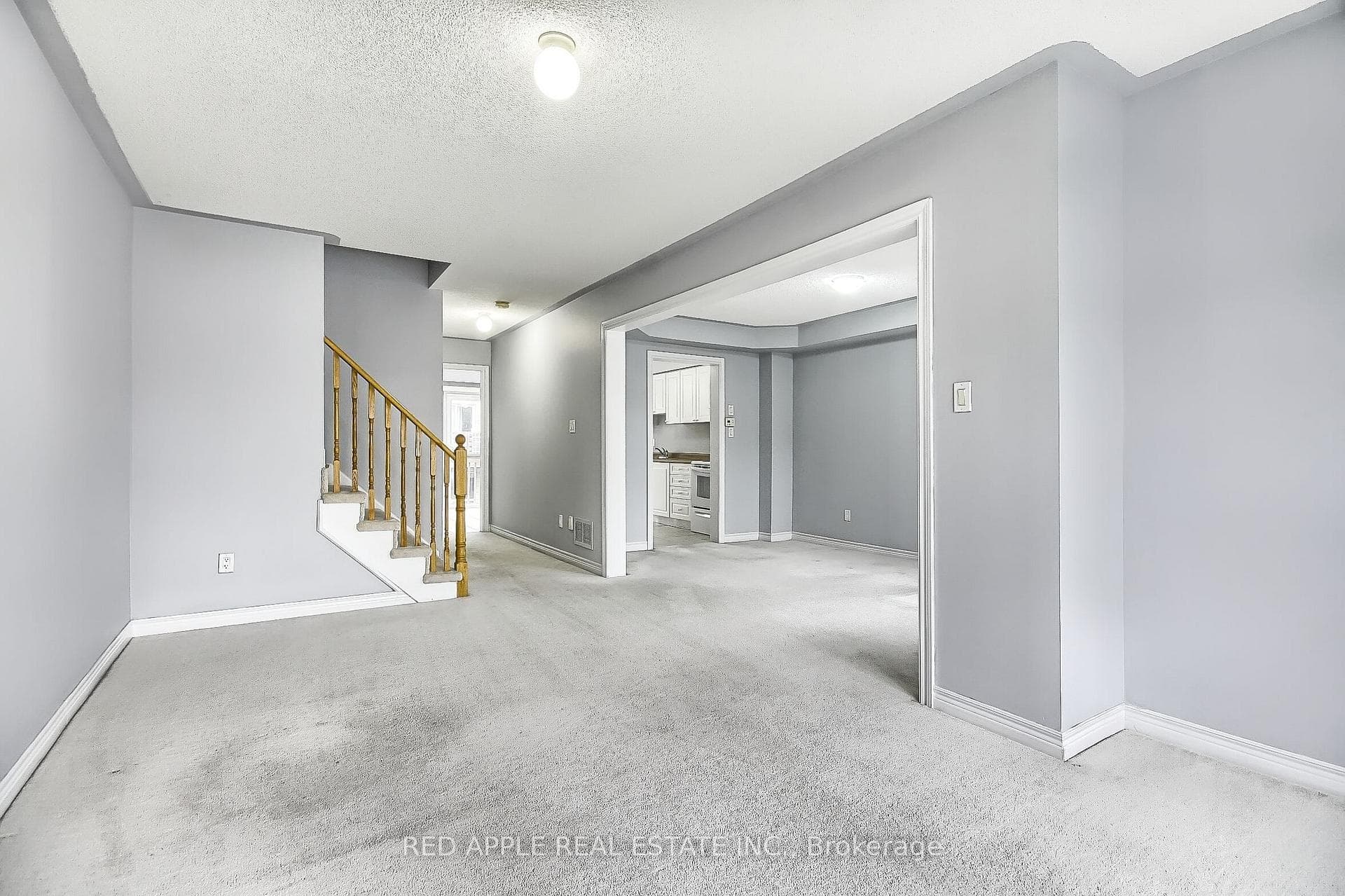 176 Matthew Boyd Crescent photo 8