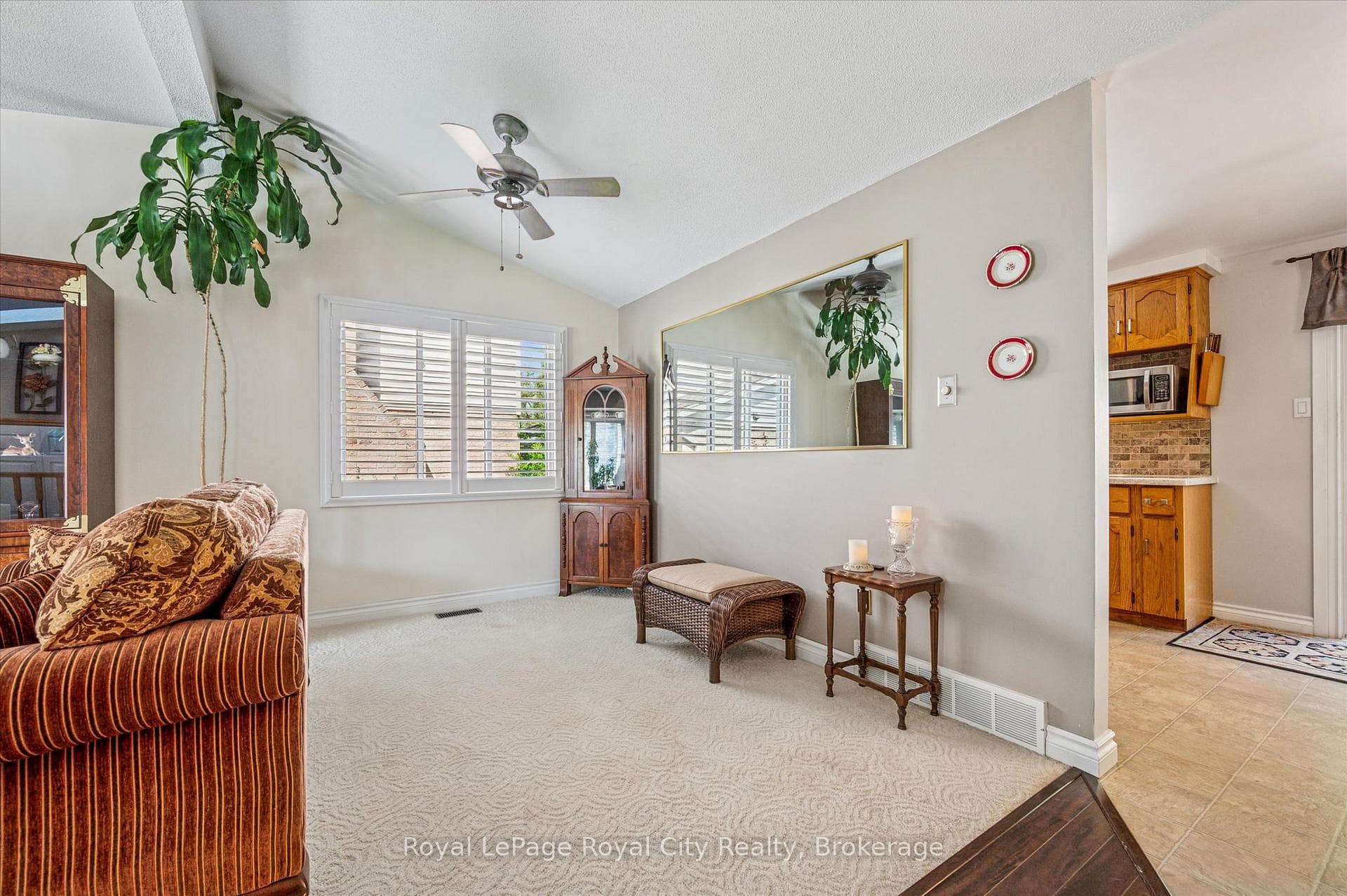 39 Greenwich Drive photo 7