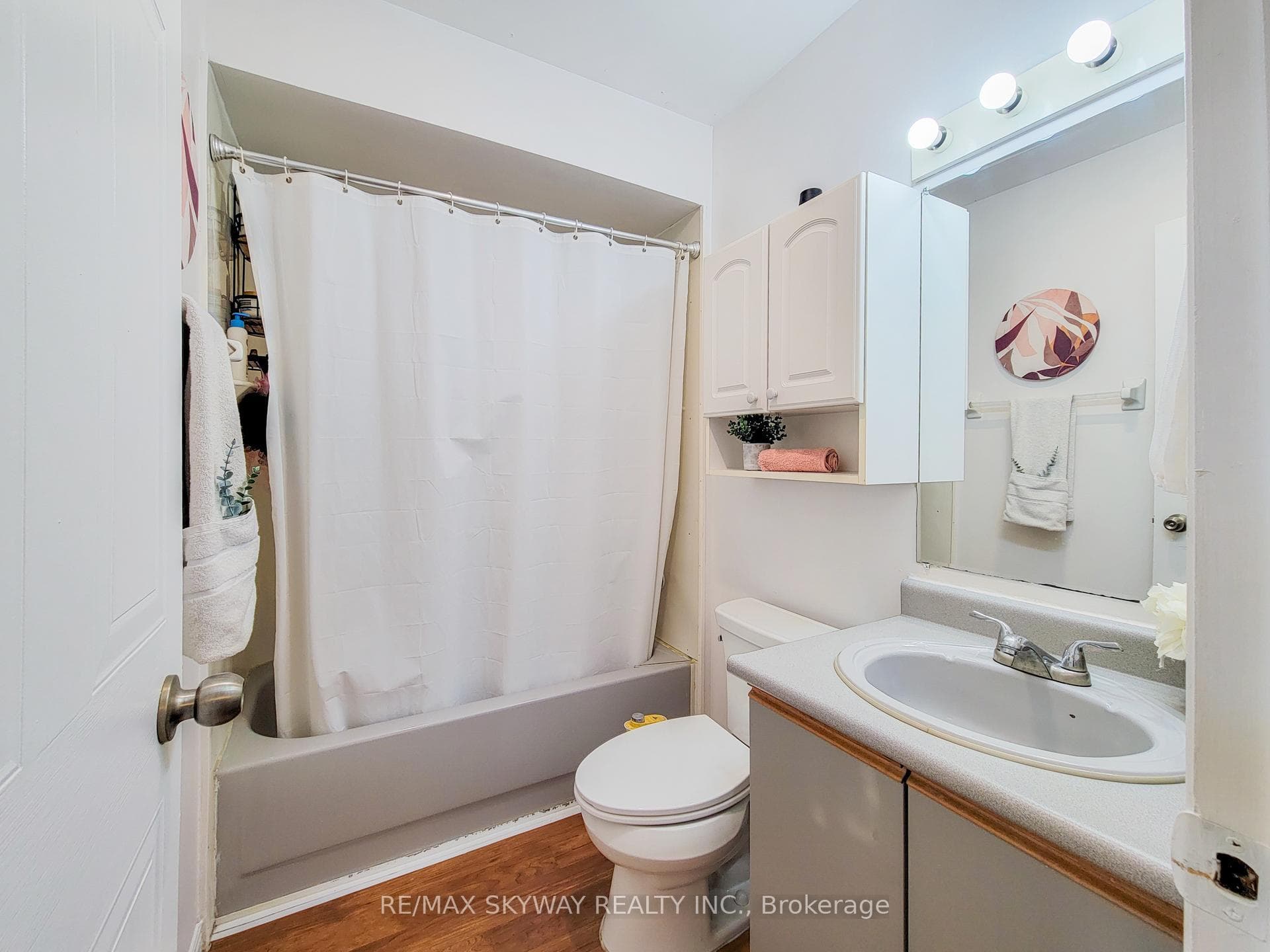 56 Harris Avenue Unit B photo 39