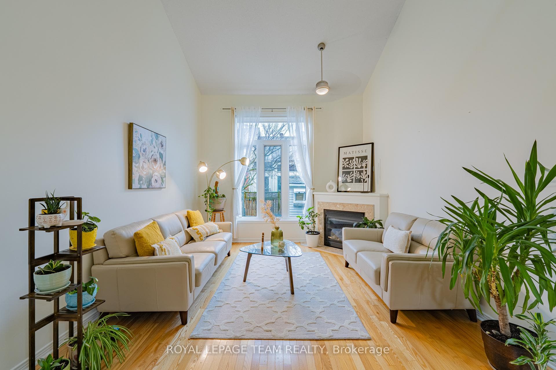 66 Gray Crescent photo 12