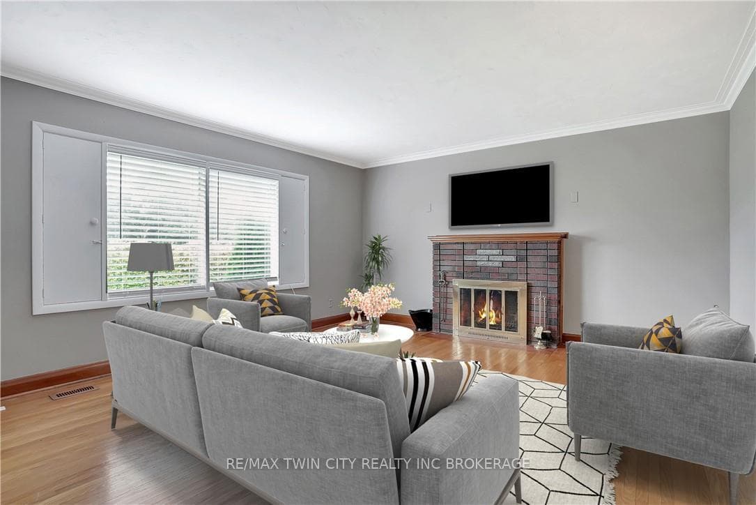 41 MCDONALD Avenue photo 4
