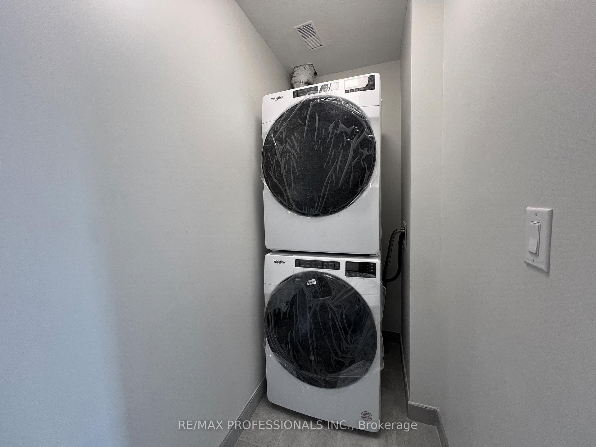 62 Dixfield Drive Unit 102 photo 14