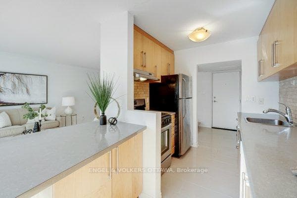 12 Corkstown Road Unit 216 photo 16
