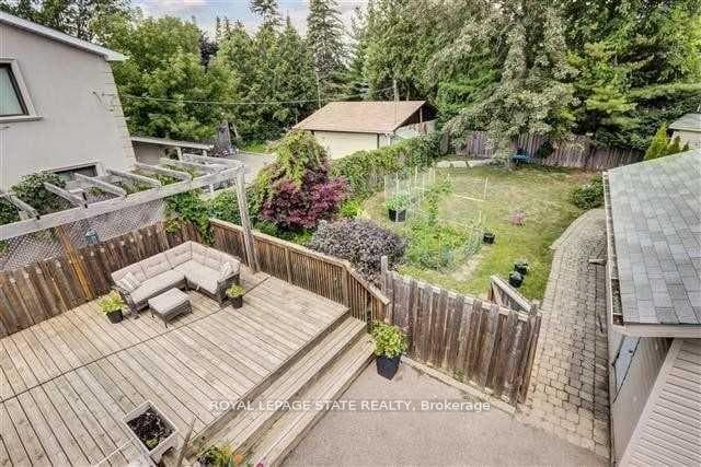 387 Burnhamthorpe Road photo 14