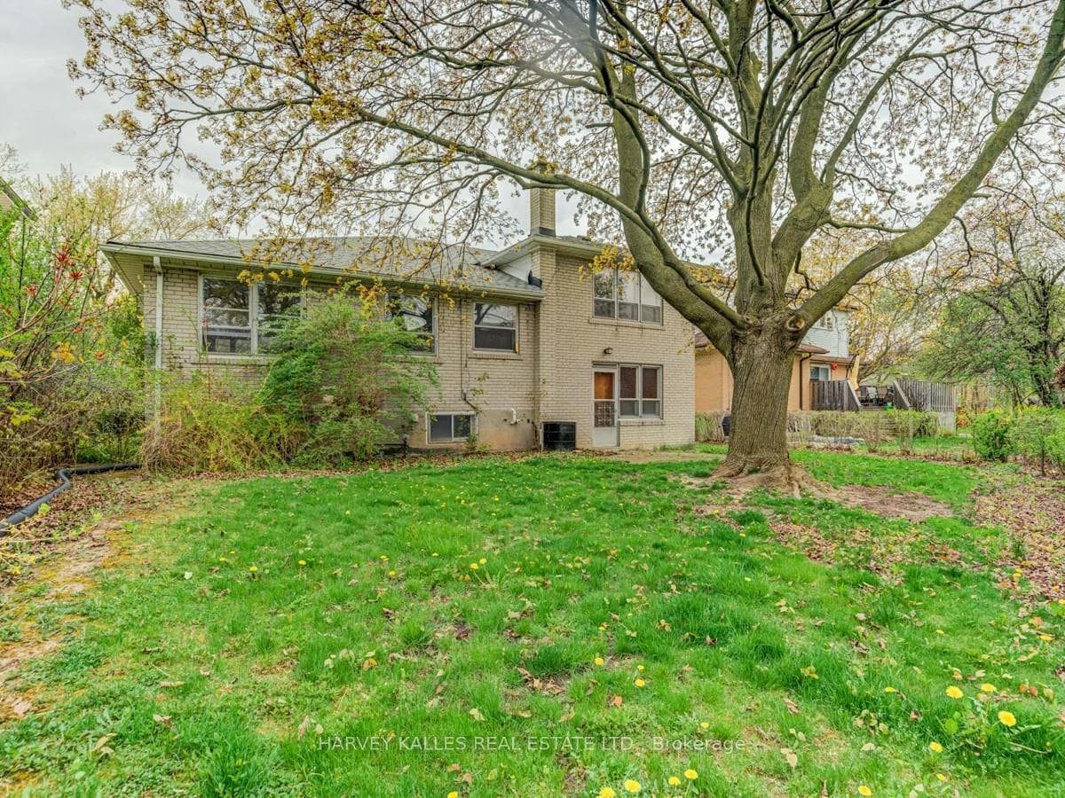 22 Arlstan Drive photo 25