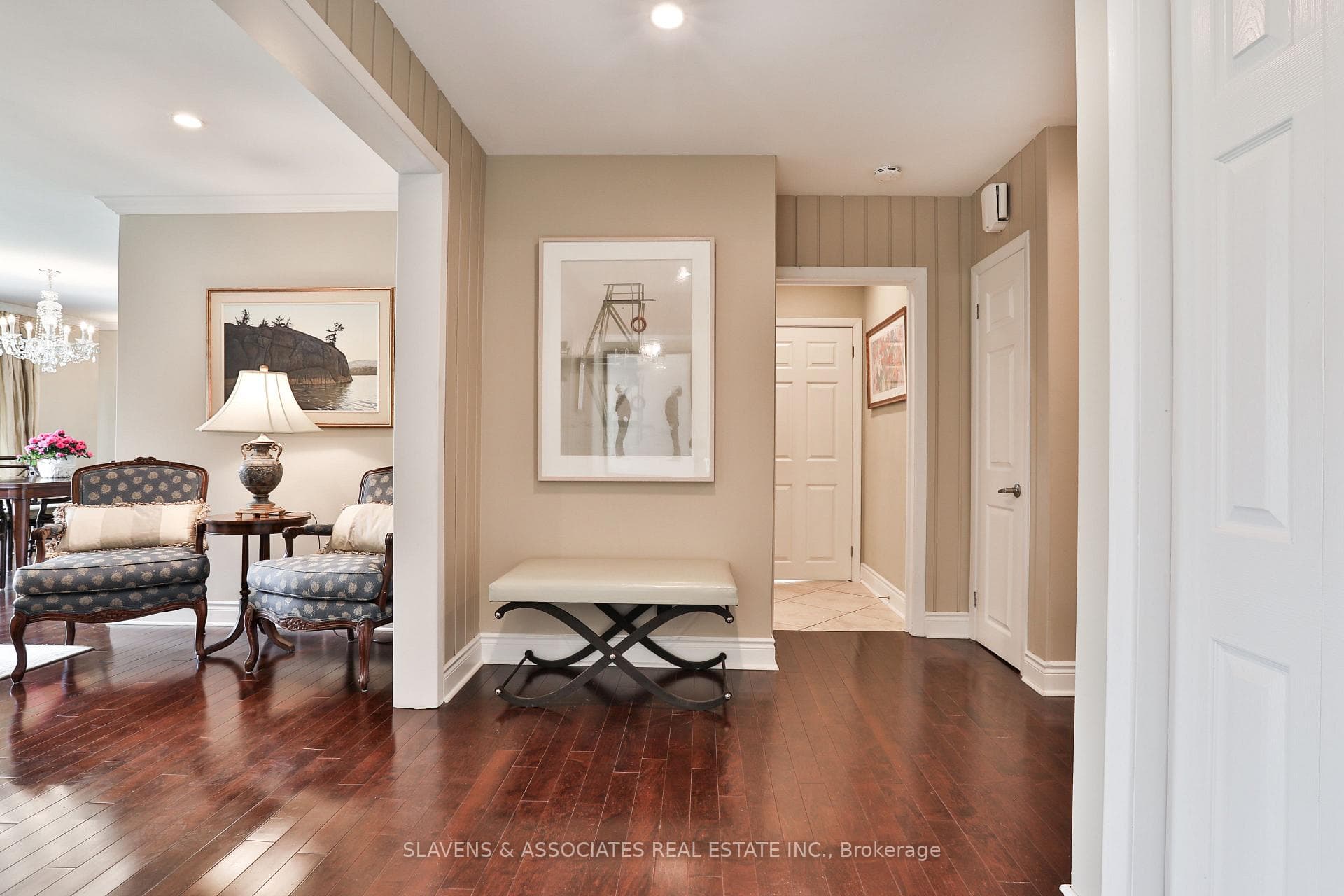 49 Hearthstone Crescent photo 6