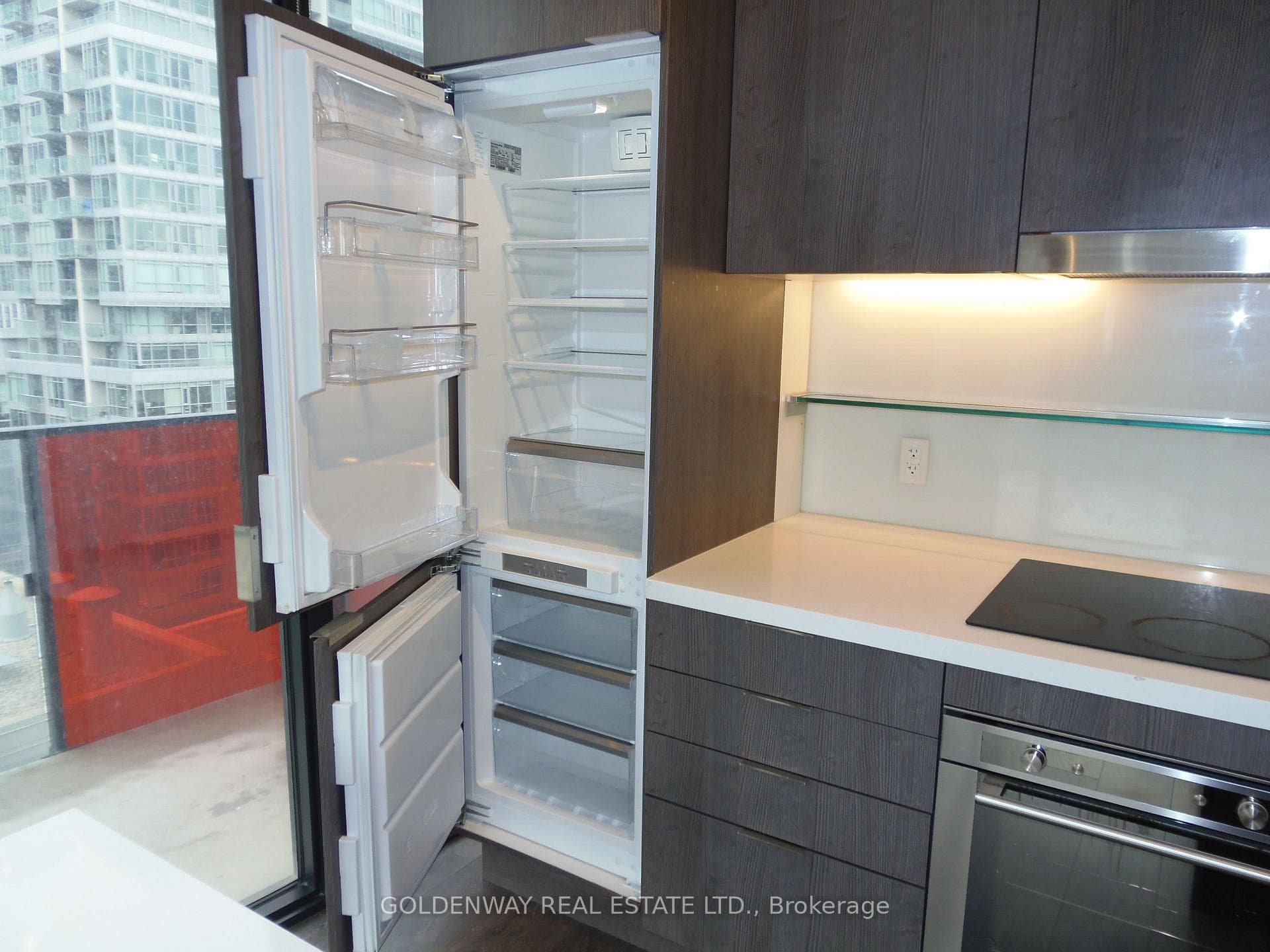 215 Queen Street Unit 1711 photo 6