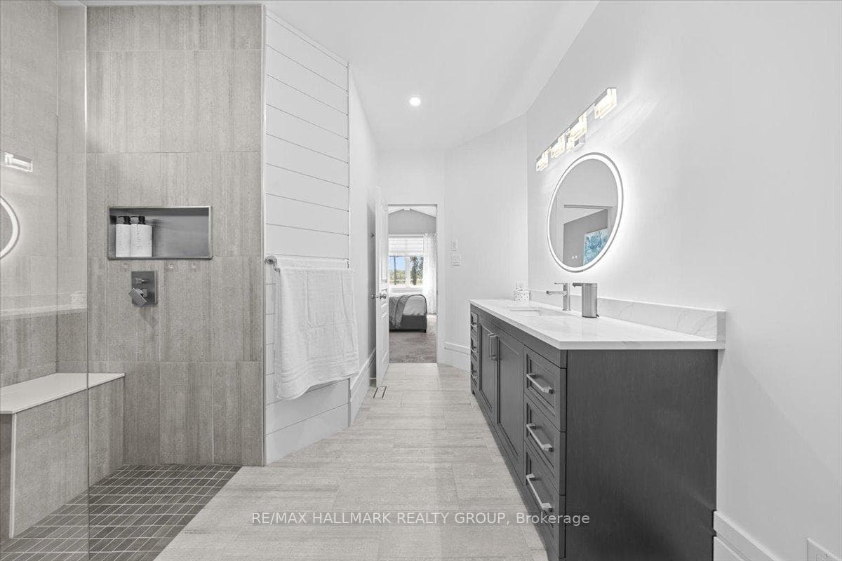 184 Bonnyley Crescent photo 24