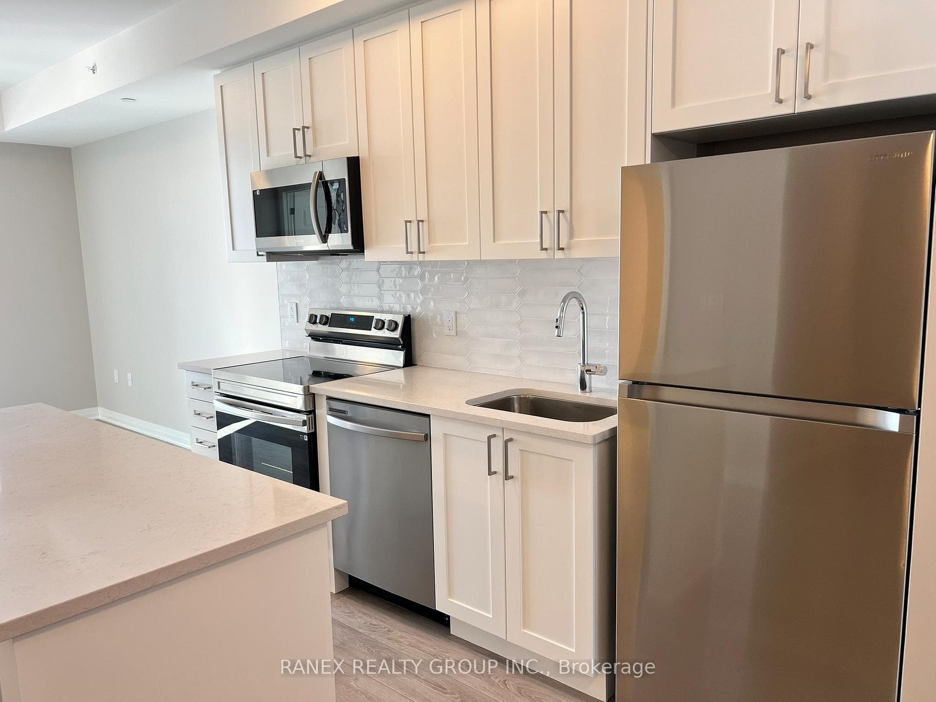490 Gordon Krantz Avenue Unit 419 photo 11