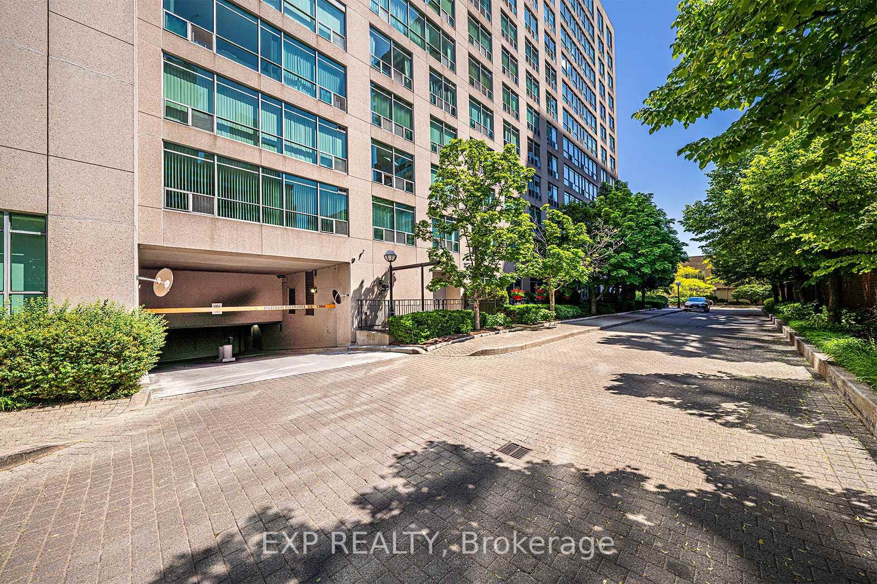 942 Yonge Street Unit PH113 photo 25