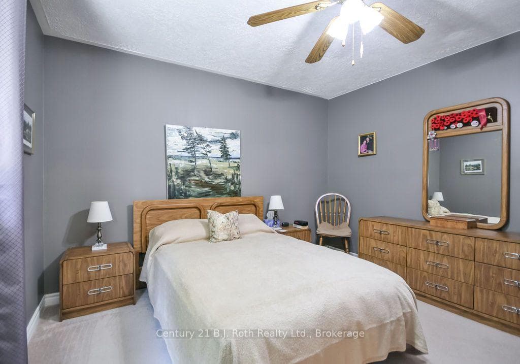 59 Anderson Crescent photo 15