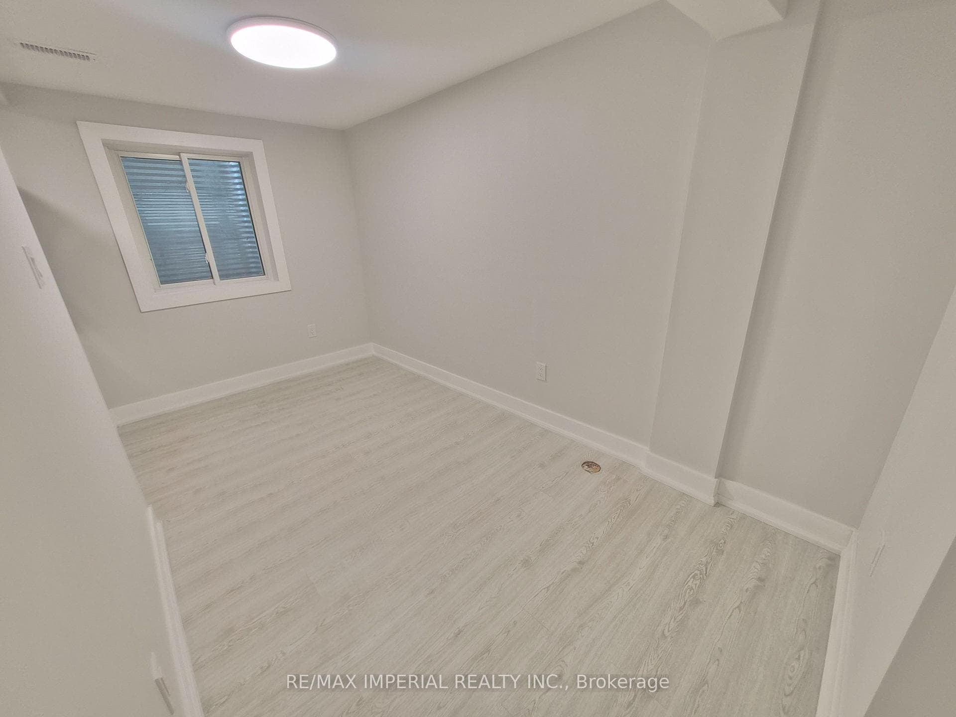 191 Avenue Road photo 39
