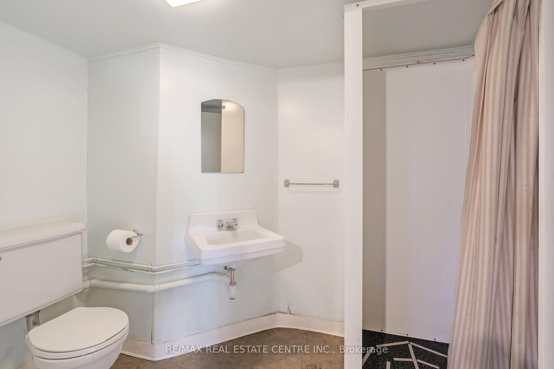 76 Cloverhill Road photo 20