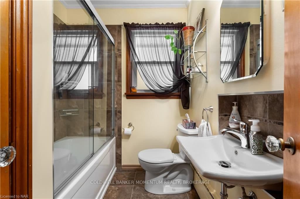 29 WOODELM Drive photo 28