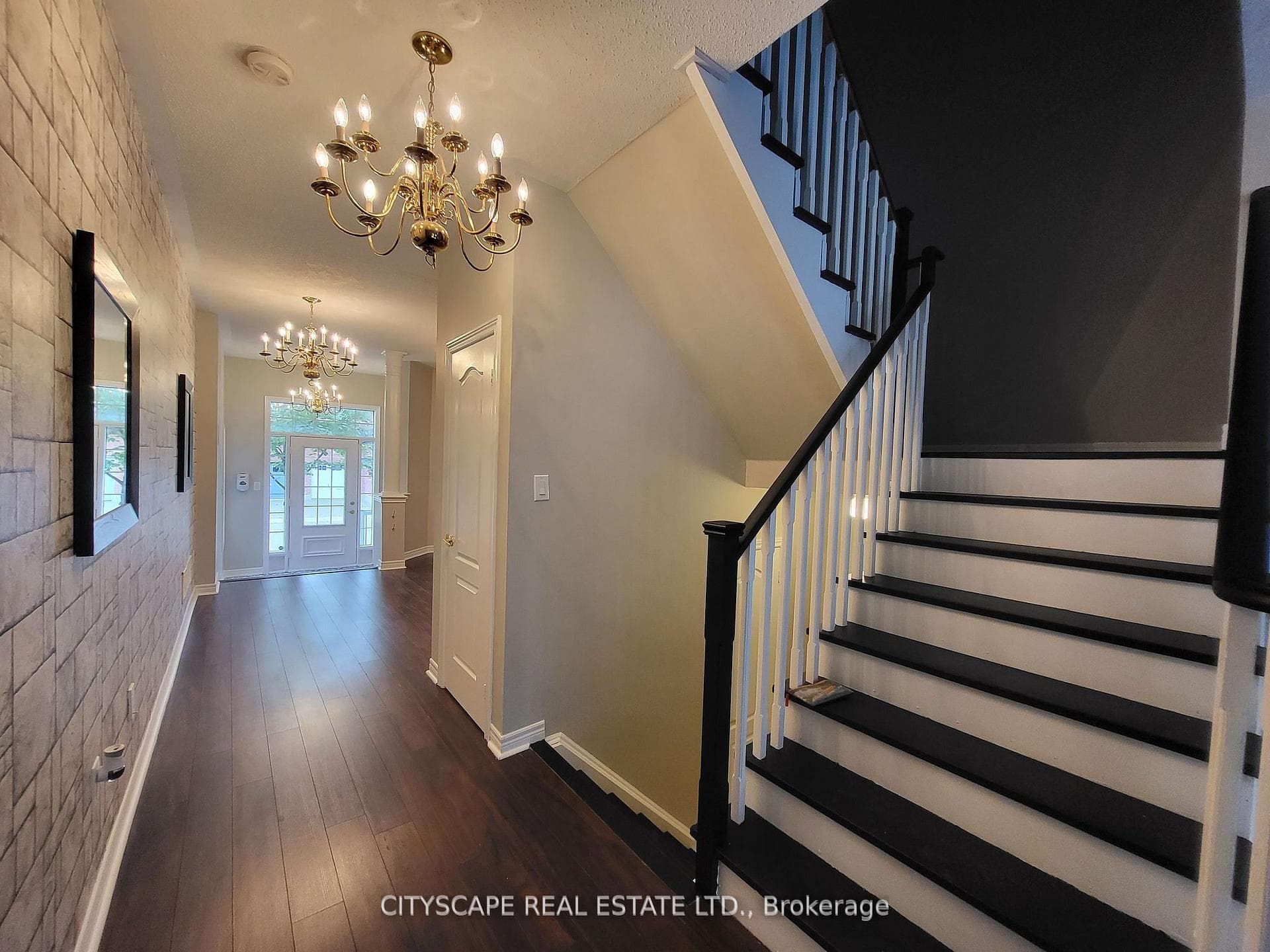 586 Duncan Lane photo 7
