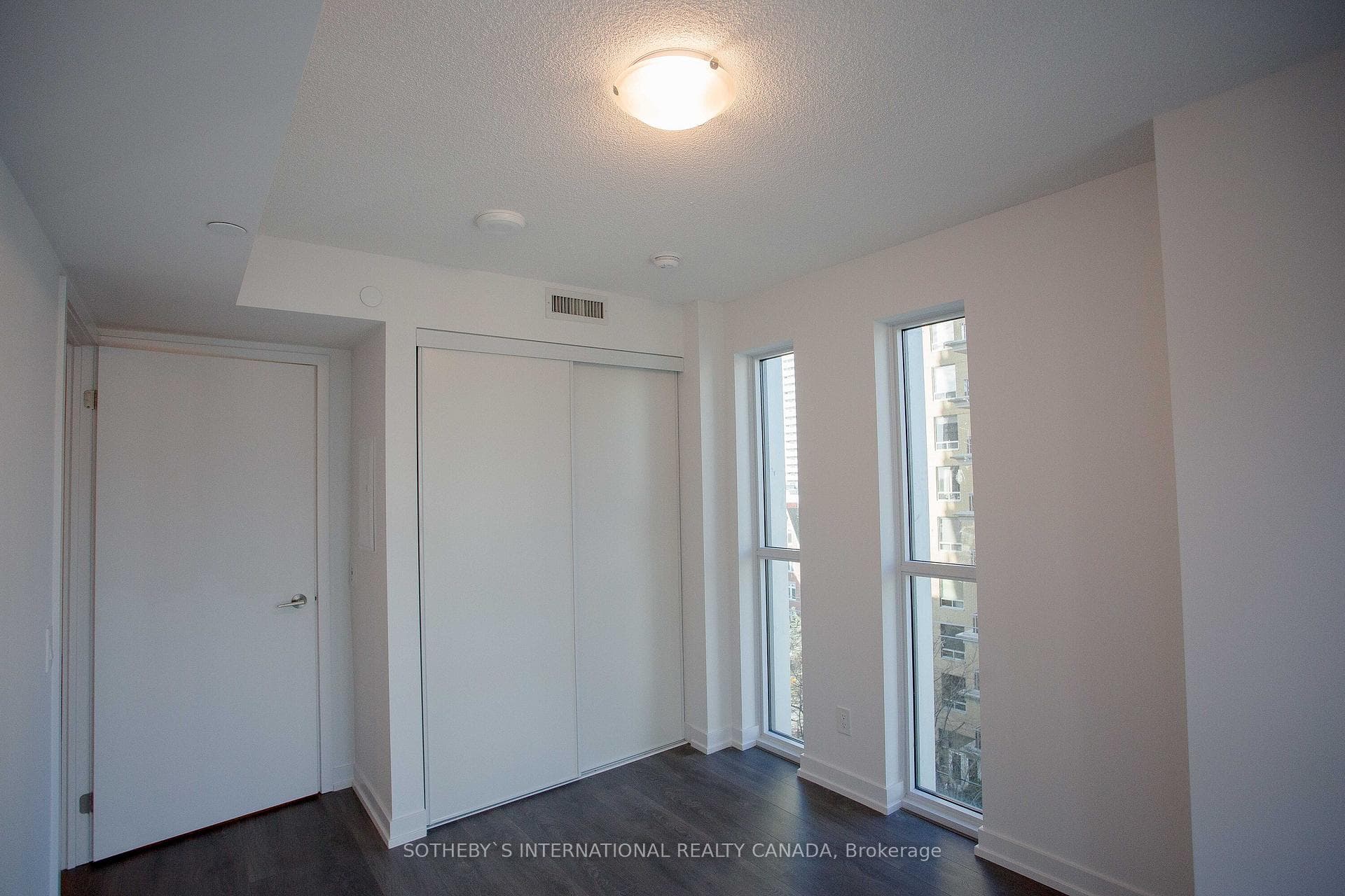 125 Redpath Avenue Unit 509 photo 21
